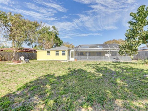 Sarasota Getaway: Heated Pool, Games, Close to Downtown