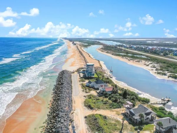 Oceanfront Five Bedroom Vacation Home in St. Augustine