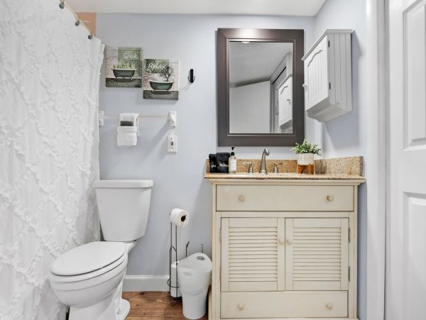 100 Steps from the Beach & Ocean Views