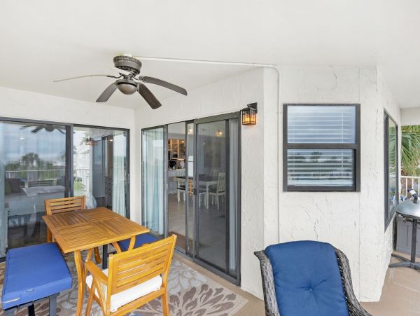 100 Steps from the Beach & Ocean Views