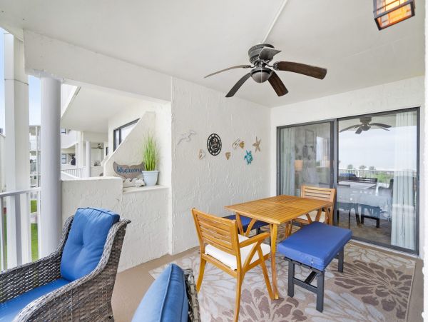 100 Steps from the Beach & Ocean Views