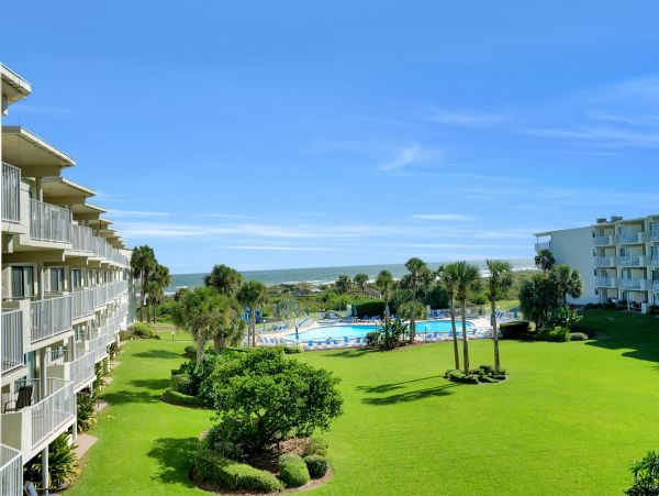 100 Steps from the Beach & Ocean Views