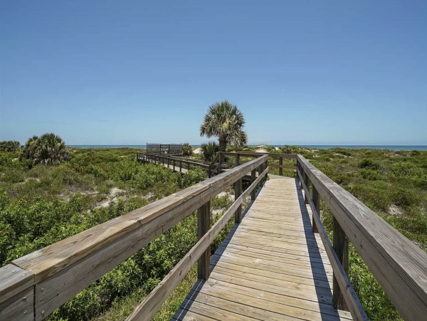 100 Steps from the Beach & Ocean Views
