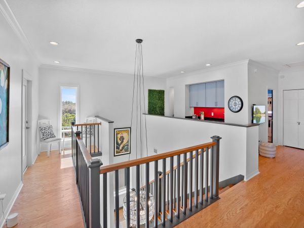 Vacation Home in Crescent Beach - Ideal Getaway for Families