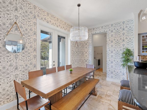 Vacation Home in Crescent Beach - Ideal Getaway for Families