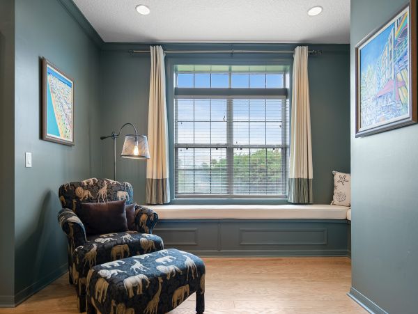 Vacation Home in Crescent Beach - Ideal Getaway for Families