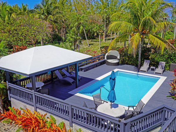 Beachfront Six-Bedroom Estate With Pool in Palmetto Point
