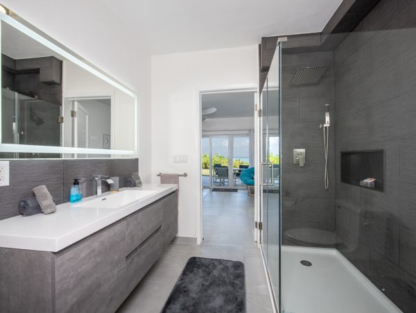 Beachfront Six-Bedroom Estate With Pool in Palmetto Point