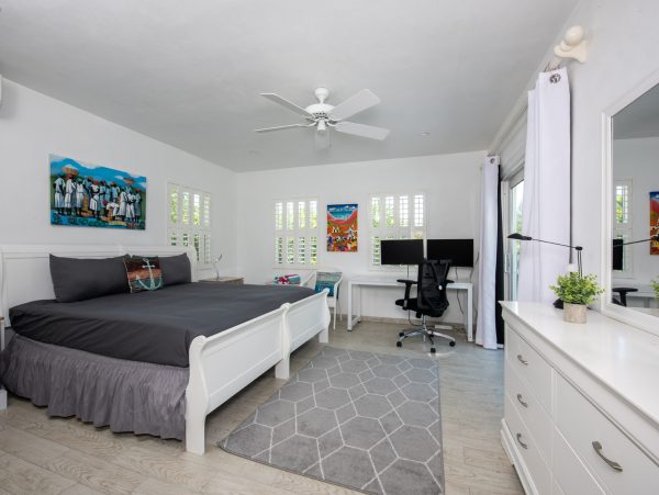 Beachfront Six-Bedroom Estate With Pool in Palmetto Point