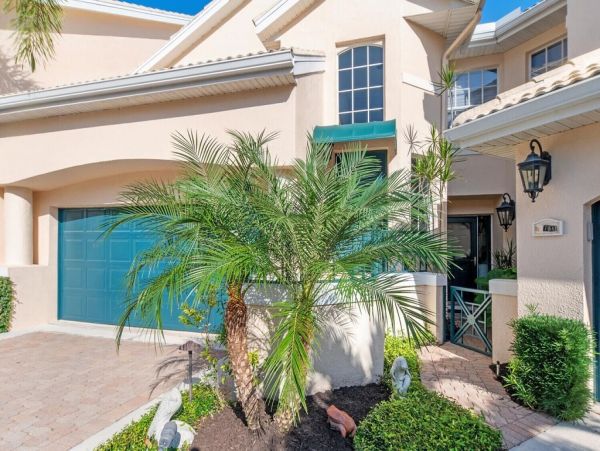 Naples Three Bedroom Vacation Condo