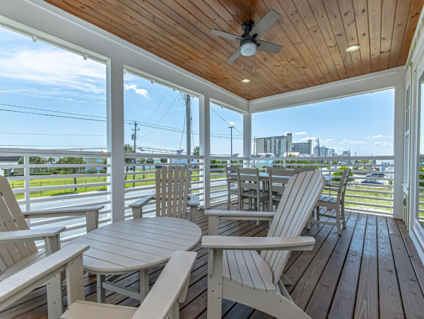 Relaxing Getaway Four Bedroom Vacation Pool Home