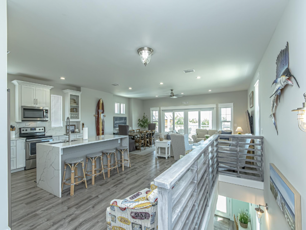 Relaxing Getaway Four Bedroom Vacation Pool Home