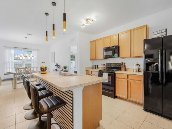 Cape Coral Two Vacation Rentals Seven Bedrooms Total