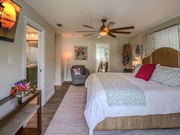 Naples Family-Friendly Beach Vacation Rental