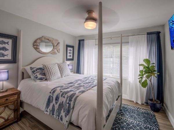 Naples Family-Friendly Beach Vacation Rental