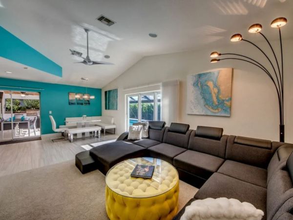 Cape Coral Vacation Home Seven Bedroom