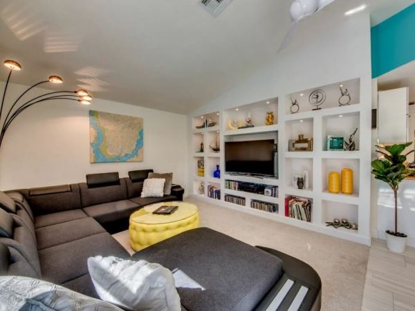 Cape Coral Vacation Home Seven Bedroom