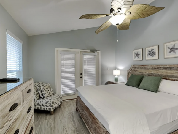 Pet-Friendly 7BD Gulf Front Home with Private Plunge Pool