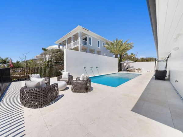 Gulf Front Vacation Pool Home in Alys Beach
