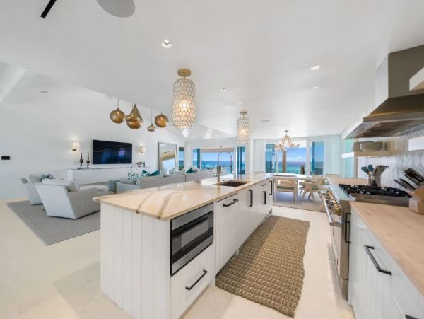 Gulf Front Vacation Pool Home in Alys Beach