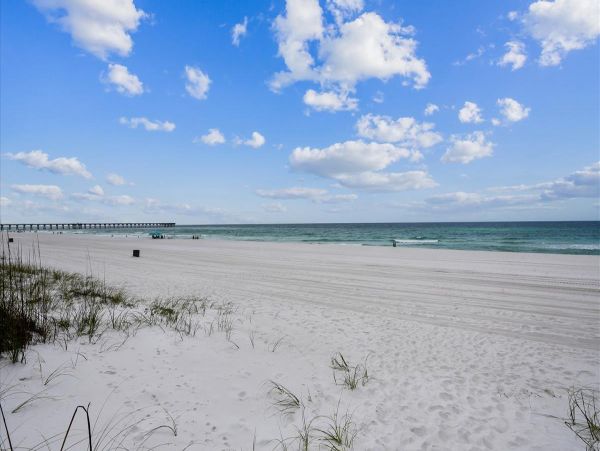 Beachfront Vacation Pool Home in Panama City