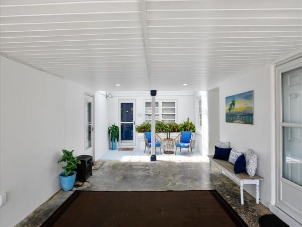 Beachfront Vacation Pool Home in Panama City