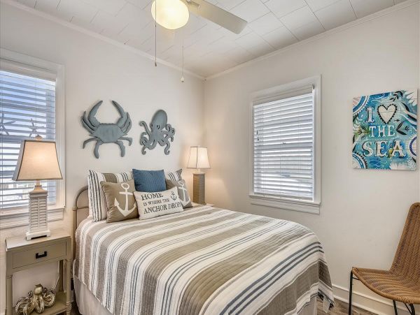 Beachfront Vacation Pool Home in Panama City