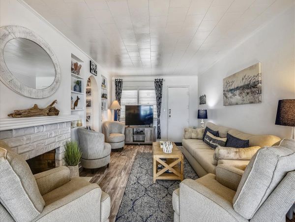 Beachfront Vacation Pool Home in Panama City