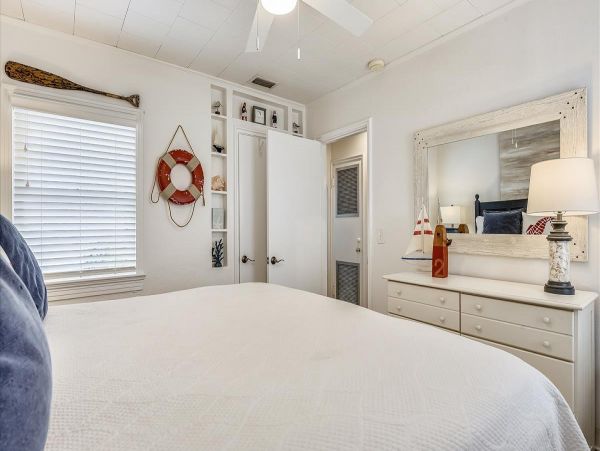 Beachfront Vacation Pool Home in Panama City