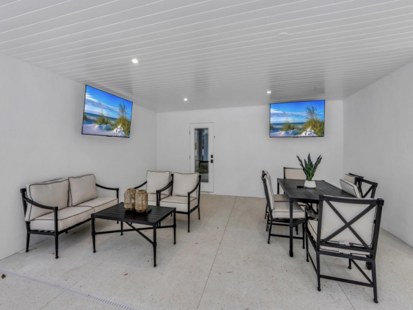 Bradenton Beach Vacation Rental with 8 Bedrooms & Bay views