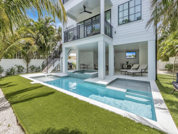 Bradenton Beach Vacation Rental with 8 Bedrooms & Bay views