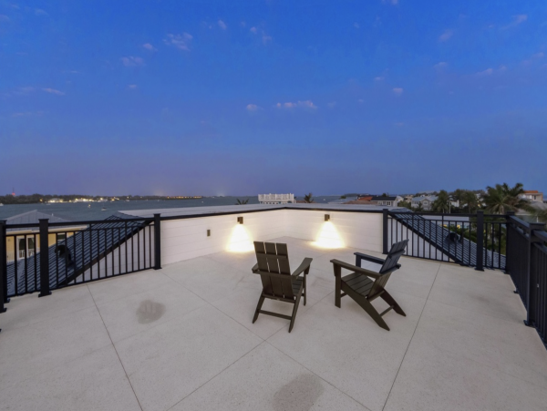 Bradenton Beach Vacation Rental with 8 Bedrooms & Bay views