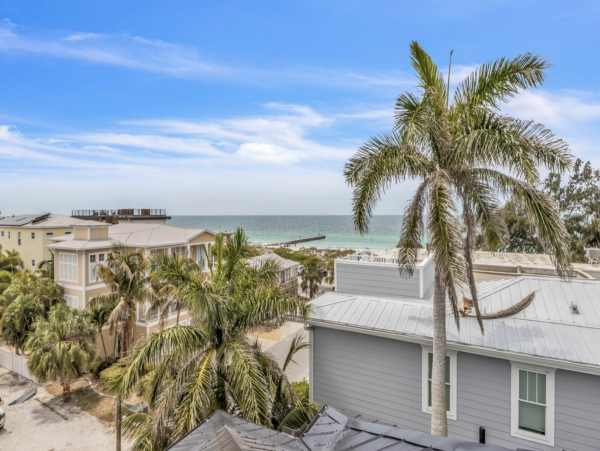 Bradenton Beach Vacation Rental with 8 Bedrooms & Bay views