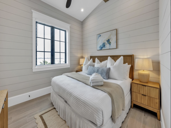 Bradenton Beach Vacation Rental with 8 Bedrooms & Bay views