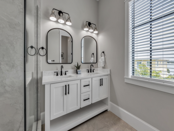 Bradenton Beach Vacation Rental with 8 Bedrooms & Bay views