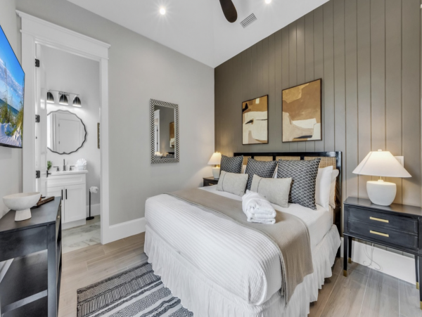 Bradenton Beach Vacation Rental with 8 Bedrooms & Bay views