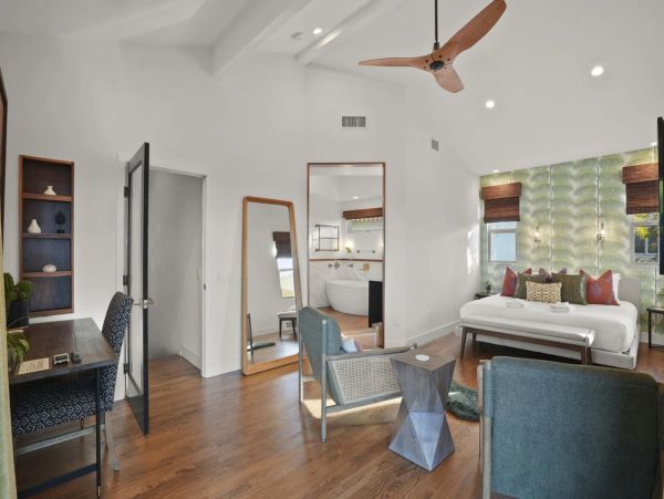 La Jolla Five Bedroom Vacation Rental with Stunning Views