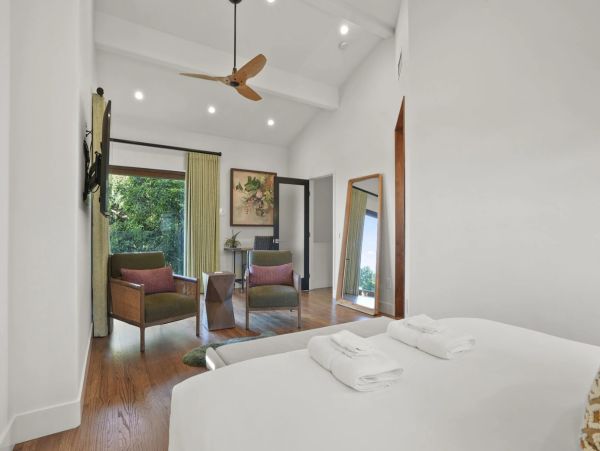 La Jolla Five Bedroom Vacation Rental with Stunning Views