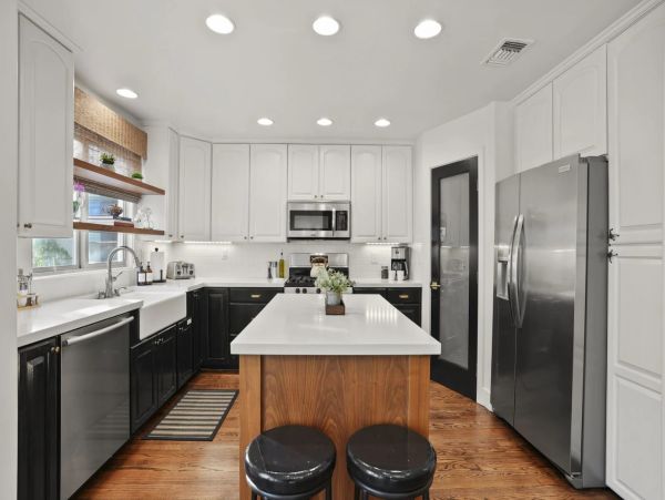 La Jolla Five Bedroom Vacation Rental with Stunning Views