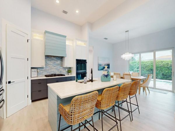 Luxury Marco Island Vacation Home with Private Pool & Spa