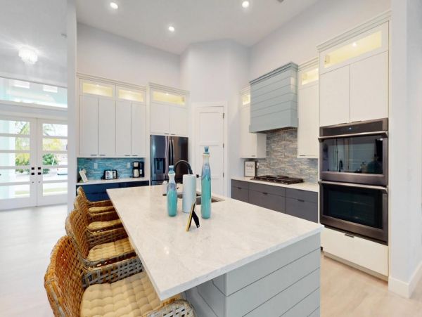 Luxury Marco Island Vacation Home with Private Pool & Spa