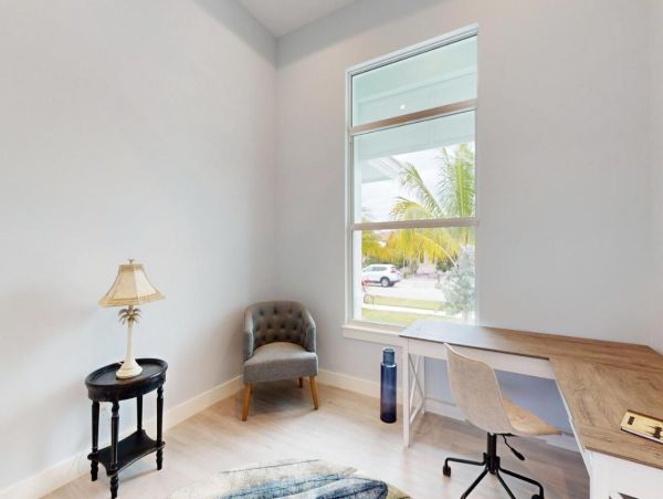 Luxury Marco Island Vacation Home with Private Pool & Spa