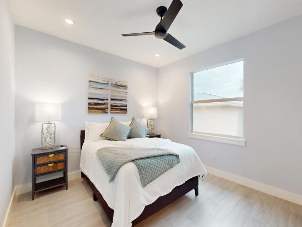 Luxury Marco Island Vacation Home with Private Pool & Spa