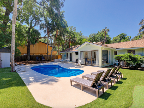 Hilton Head Vacation Pool Home Sleeps 14 Guests