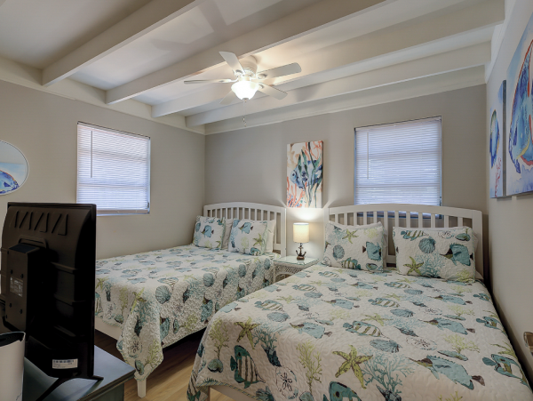 Hilton Head Vacation Pool Home Sleeps 14 Guests