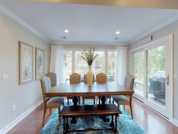Hilton Head 5 Bedroom Vacation Home with Lagoon View
