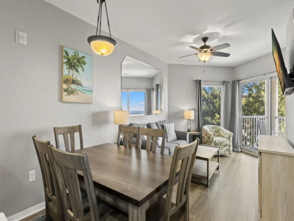 Beachfront Two Bedroom Vacation Condo in Treasure Island