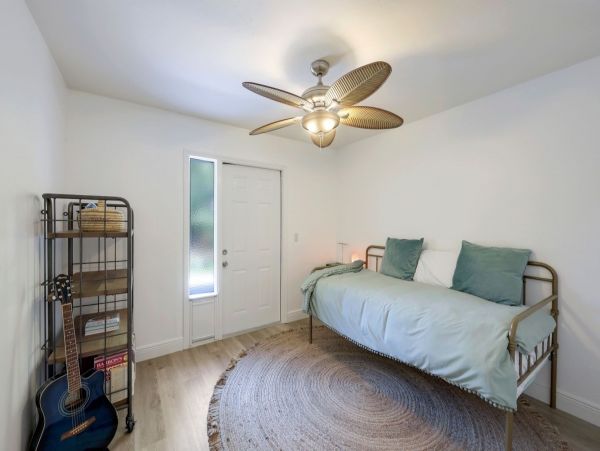 Vacation Home Sleeps 6 Guests in Naples FL NEW ARRIVAL CALL TODAY