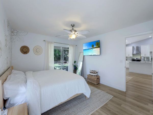 Vacation Home Sleeps 6 Guests in Naples FL NEW ARRIVAL CALL TODAY