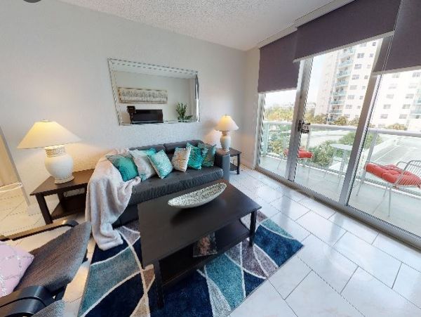 On Beach Hollywood Vacation Condo One Bedroom